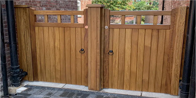wood garden gate 